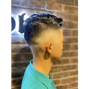 Bro Tokyo BARBERSHOP 神田店×スタイル