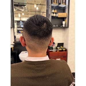 Bro Tokyo BARBERSHOP 神田店×スタイル