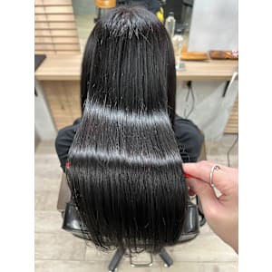 縮毛矯正と髪質改善の組み合わせは最強です♪ - Reve by liko 三軒茶屋【レーヴバイリコサンゲンジャヤ】掲載中