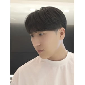 韓国風カルマパーマ 韓国スタイル メンズカット 原宿 表参道