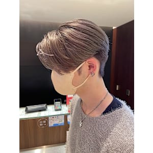 韓国ヘア センターパート シルバーグレイアッシュ メンズ 