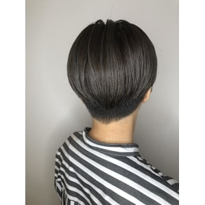 Blossom《髪質改善/縮毛矯正/ケアブリーチ/艶カラー》