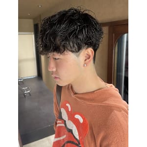 Yui_緩めスパイラルパーマ