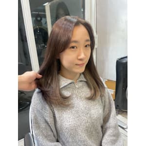 レイヤーカット×インナーカラー