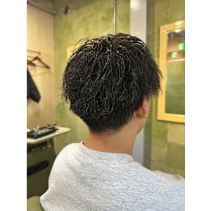 刈り上げマッシュ×ツイストパーマ