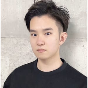 メンズツーブロックアップバング