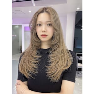 《Xena ria》大人気の組み合わせ！beige×レイヤー