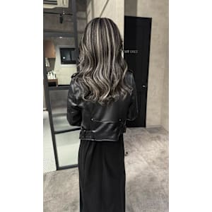 ★ダークグレージュベースのオリジナルハイライト★