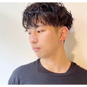 メンズツーブロック×スパイラルパーマ