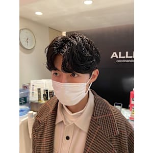 韓国風カルマパーマ 韓国スタイル メンズカット 原宿 表参道