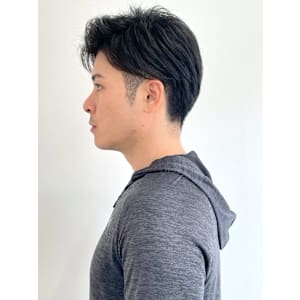 ビジネススタイル　ツーブロック　アップバング　刈り上げ