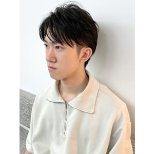 刈り上げショート　束感スタイリング　爽やかシースルーマッシュ