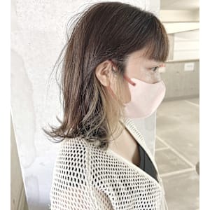 ワンレングスボブ外ハネ×フェイスフレーミング