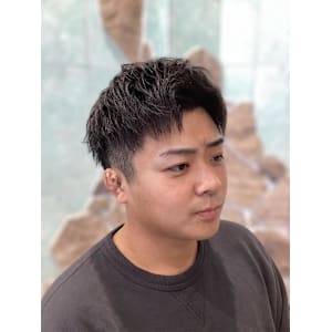 メンズショート／ショート／アップバング／ツーブロック