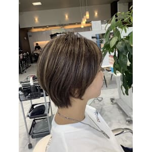 ハイライト　ショートボブ