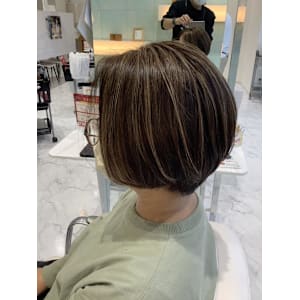 ハイライト　ショートボブ
