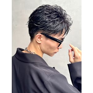 【ARIETTA岩渕】フェザーショート×毛流れパーマ