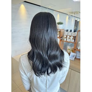 暗めカーキグレージュ /コノミ.