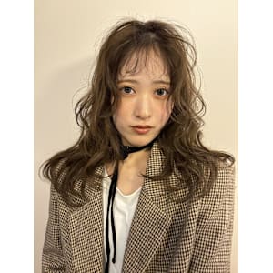 ミルクティーベージュ/ケアブリーチカラー/透明感ベージュ