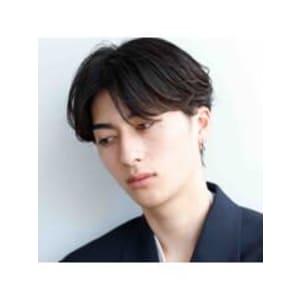 韓国風センターパートマッシュ