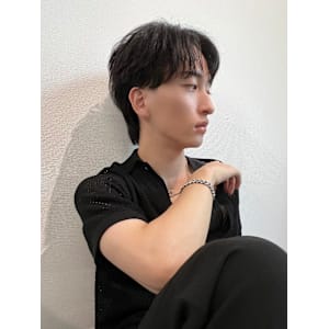 ダークアッシュ/センターパート/毛流れセンターパート