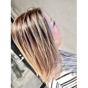 バレイヤージュ/エアタッチ/シアーベージュ/ミルクティー