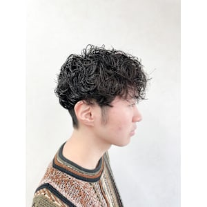 【メンズ パーマ ビジネス カジュアル oggiotto】