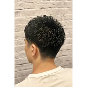 アップバングショート