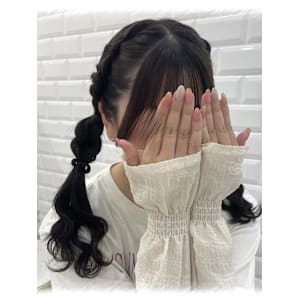 ガーリーさんおすすめ！編み込みツインテ♪_ユウ