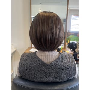 伸ばしかけのショートヘア~ARCH Sayaka~