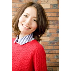 小顔強調ひし形シルエット