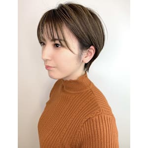 【涼しげヘア】ひし形丸みショートボブ×マロンベージュ