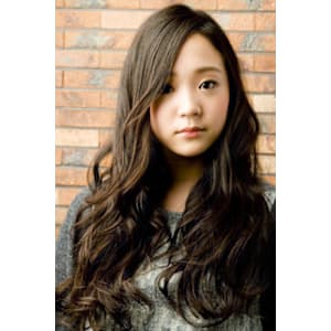 ランダムカールの小顔ロング