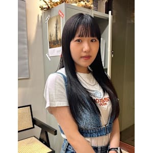 【Look at】暗髪ストレート