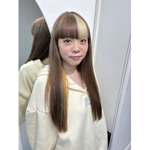 前髪デザインカラー/ハイトーンカラー/ベージュカラー/中華街