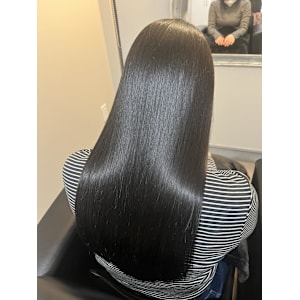 オリーブグレージュ