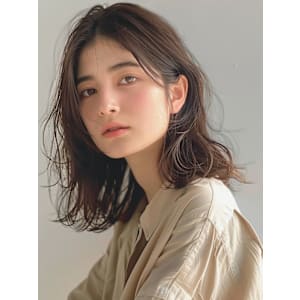 センターパートで大人のコナレ感★艶ウェットニュアンスウェーブ