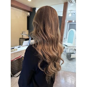 透明感くすみベージュ