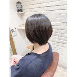 【MAGIC 小名木】丸みショートスタイル
