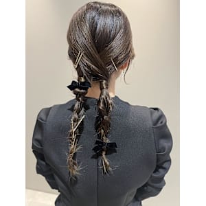 タイトツインテール