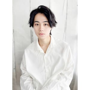 20代30代40代 外ハネワイルドアップバング