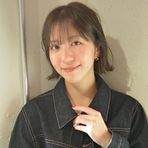 大人気外ハネボブ／ナチュラルグレージュ／ボブ