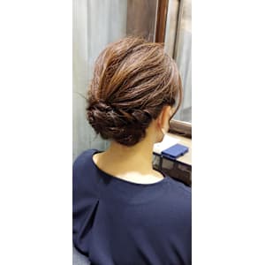 シニヨンスタイル - BEAUTY MARKET ungu【ビューティーマーケット　アングゥ】掲載中