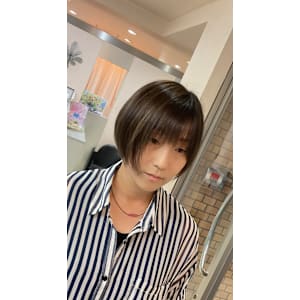 ショート - au 美容室【アウ】掲載中