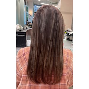 ハイライトヘアカラー - au 美容室【アウ】掲載中