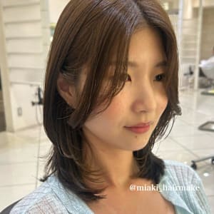 ＊ミディアムハッシュカット/ベージュ