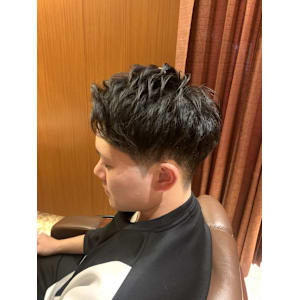 銀座　理容室　ナチュラルツーブロック