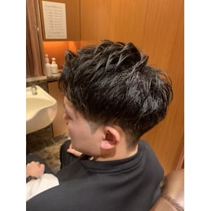 銀座　理容室　ナチュラルツーブロック