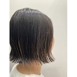 オシャレハイライト切りっぱなしボブ