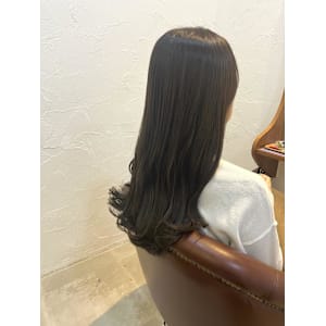 カーキグレージュ